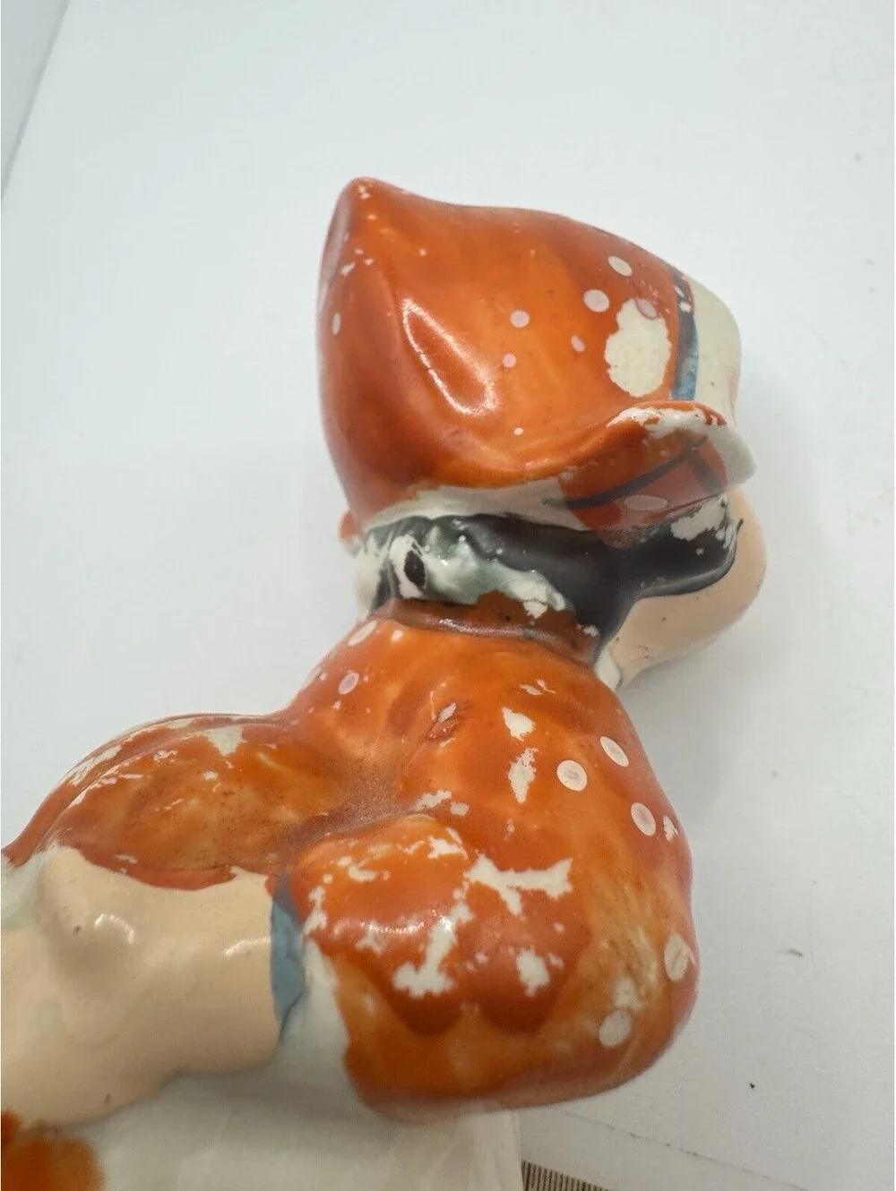 Vintage Salt and Pepper Shakers ~ Kissing Dutch Boy and Girl ~ Japan - Red